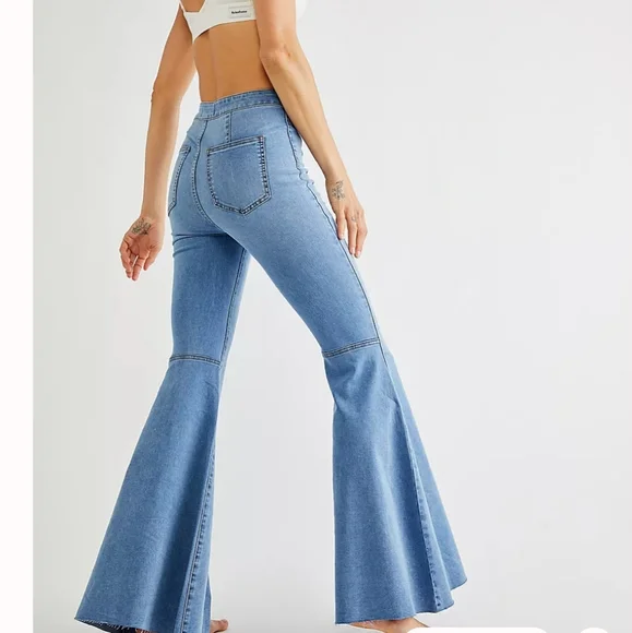 Free People Just Float On Flare Blue  Jeans - Picture 2 of 7